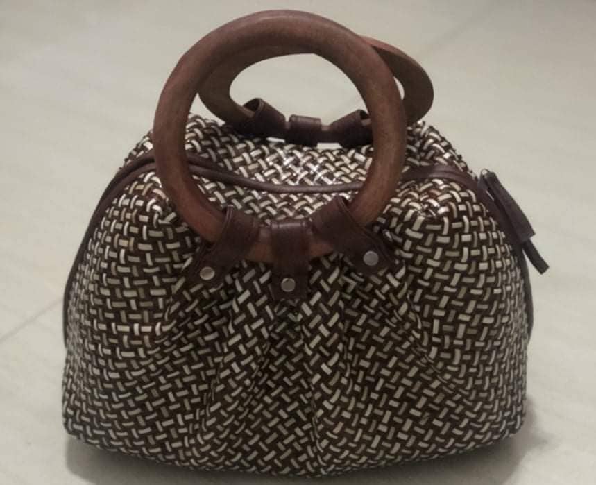 Negros Island Region
Pandan bag (Batanes)