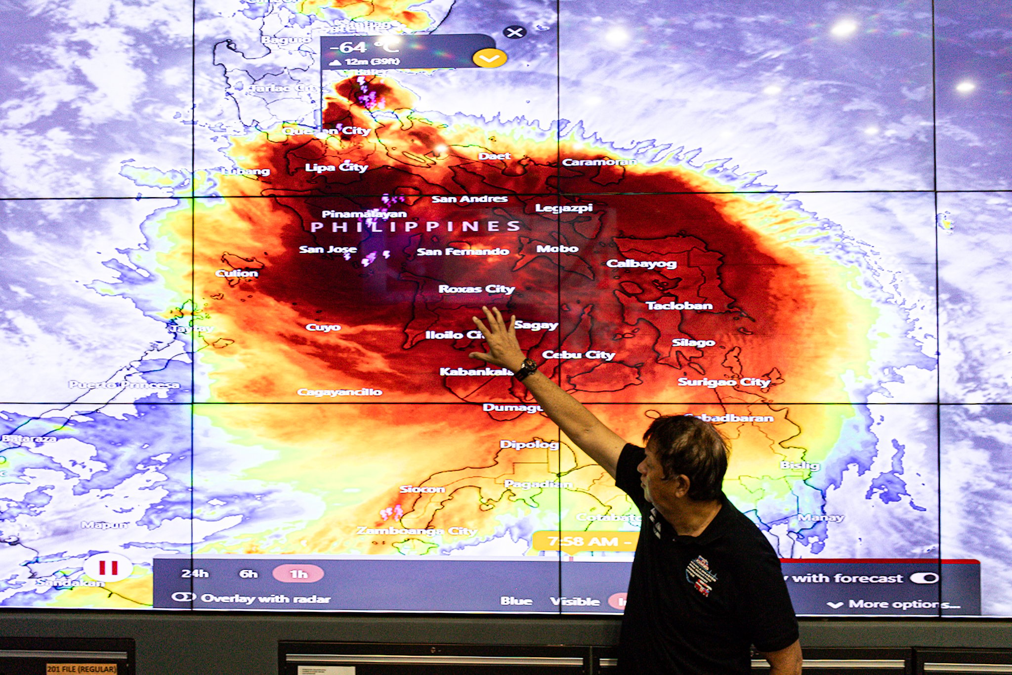 Manila DRRMO monitors STS Opong