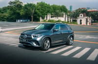 THE GLE 400 e PHEV brings AMG styling and a bold stance to city roads.