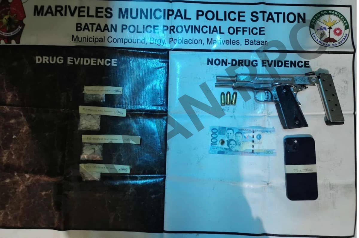 Mariveles Police conduct inventory on the confiscated loose firearm and shabu worth P98,000 in De Guzman Blvd., Brgy. Poblacion, Mariveles from the two suspects.