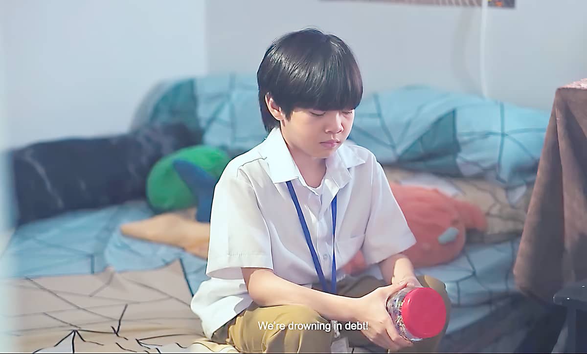 A SCENE from ‘Ipon-Ipon.’
