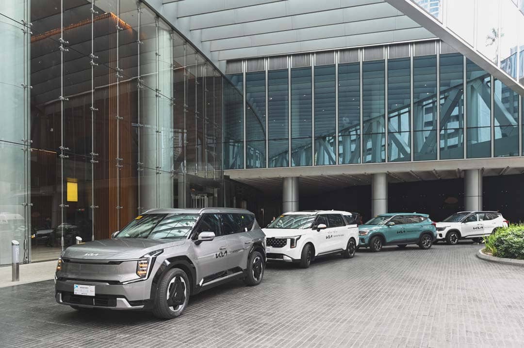 KIA Philippines showcased its lineup of innovative vehicles, including the all-electric Kia EV9, during the Atletang Ayala World Pole Vault Challenge, underscoring the brand’s commitment to a ‘Movement that Inspires.’