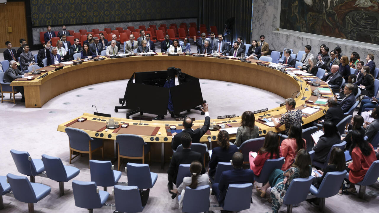 Iran denounces UN sanctions