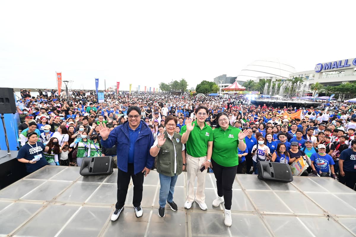 A sea of over 48,800 volunteers nationwide, standing up for the environment during International Coastal Cleanup 2025, collecting an impressive 200,000 kilograms of trash. Through the #SMGreenMovement, SM Prime champions sustainability by focusing on waste management, water stewardship, and energy efficiency — empowering communities to create lasting, shared prosperity through simple everyday actions.