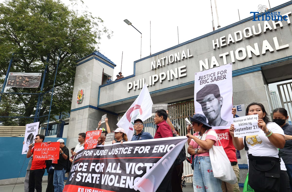 (September 29 2025) Militant group together with trade union and human rights advocates, trooped to Camp Crame in Quezon City on Monday to stage a protest action, calling of the immediate release of 277 rallyists arrested during the anti-corruption protest in Mendiolaand and also called for justice for Eric Saber, a construction worker who was allegedly slain by state forces during the September 21 Mendiola rally.