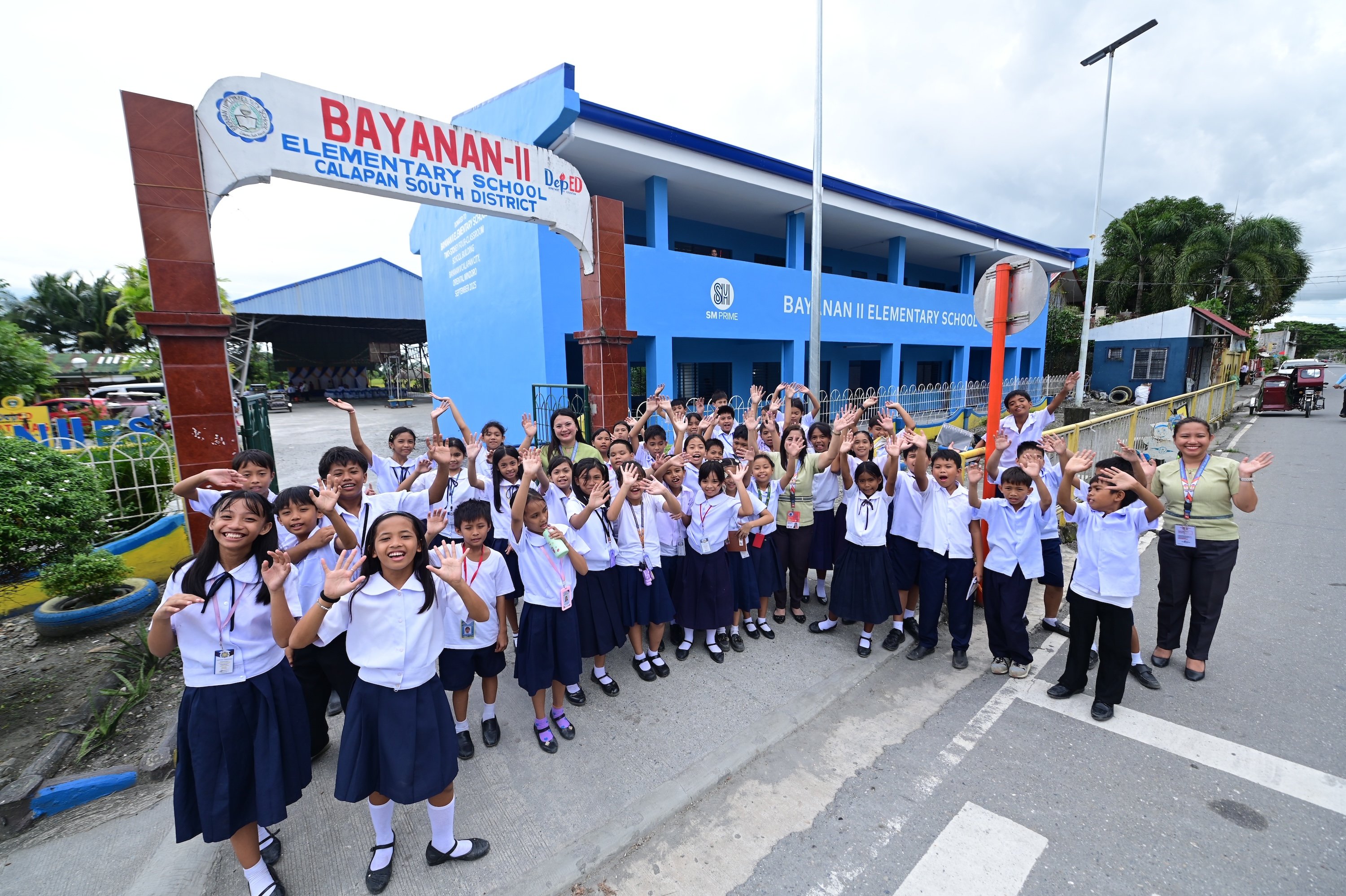 From classrooms to DigiHub: SM turns over fully equipped school building in Mindoro
