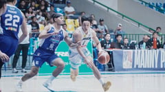 Weavers stay solid, bag 26th straight win