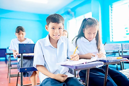 Designed with both functionality and inclusivity in mind, each classroom is equipped with durable wood-steel armchairs, including seats for left-handed learners.