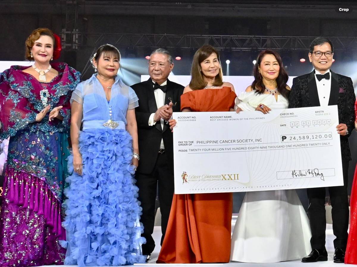 Mildred Vitangcol, Consul Marian Ong, Mario Katigbak, Eisa Mercado, Flora Chua and Noel Gonzales.