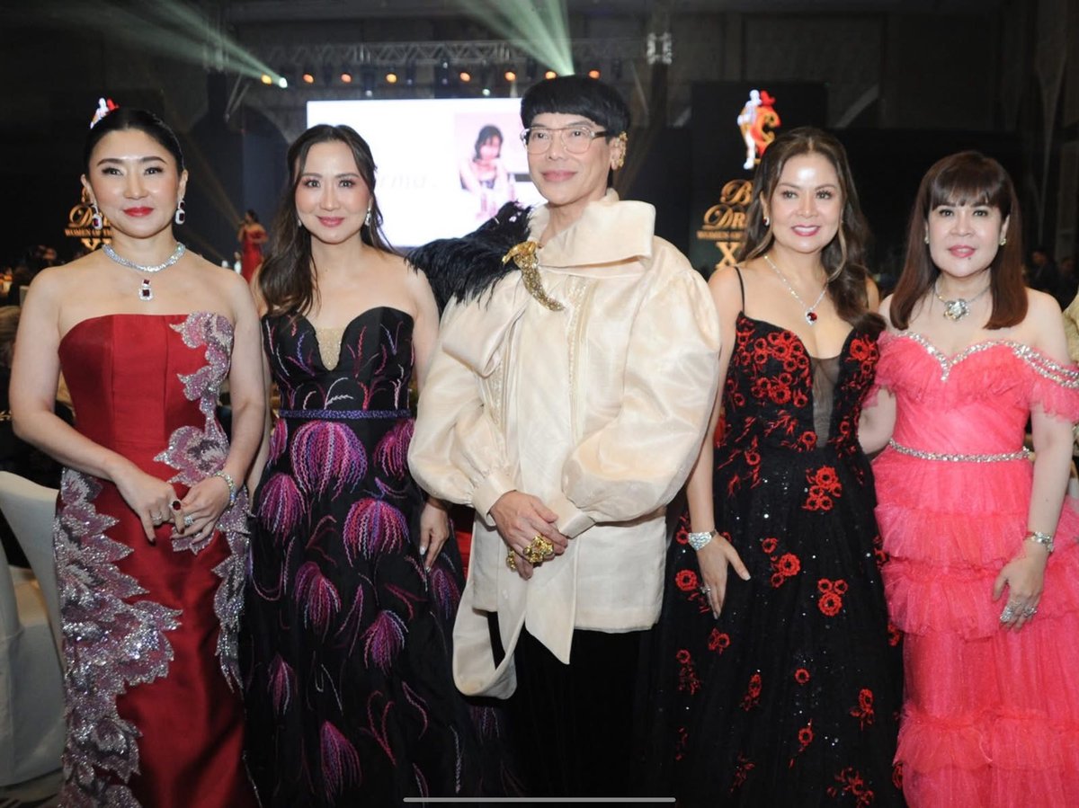 Nikki Tang, Amelia Ting, Jun Ablaza, Joy Rustia and Eni Alba.