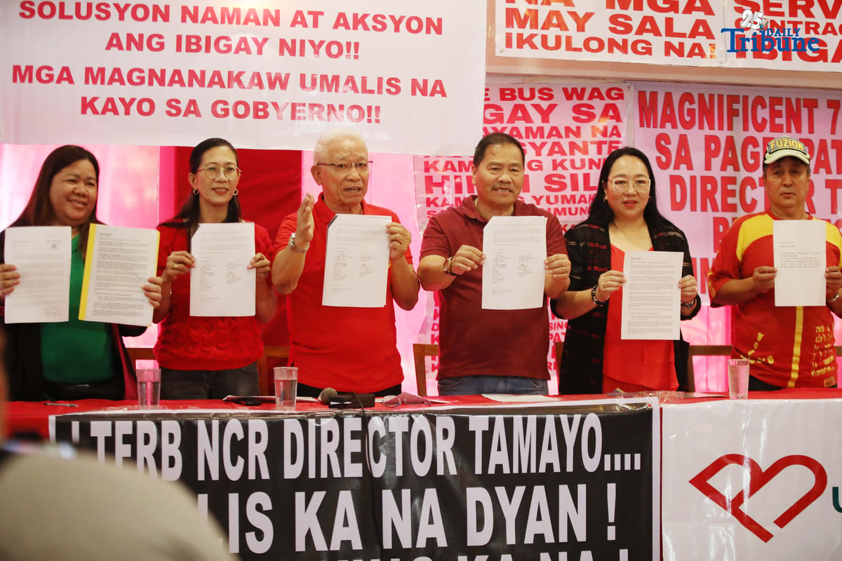 (October 02 2025) Magnificent 7 led by Ka Obet Martin of Pasang Masda shows a copy of their letter to the President Ferdinand Marcos Jr. To convey grievances against the PTMP, especially the lack of clear direction for its supporters, and call for immediate reform and replacement PTMP official and LTFRB Chairman Teofilo Guadiz III to resign, during a press conference held in Quezon City on Thursday October 2 2025. Photo/Analy Labor