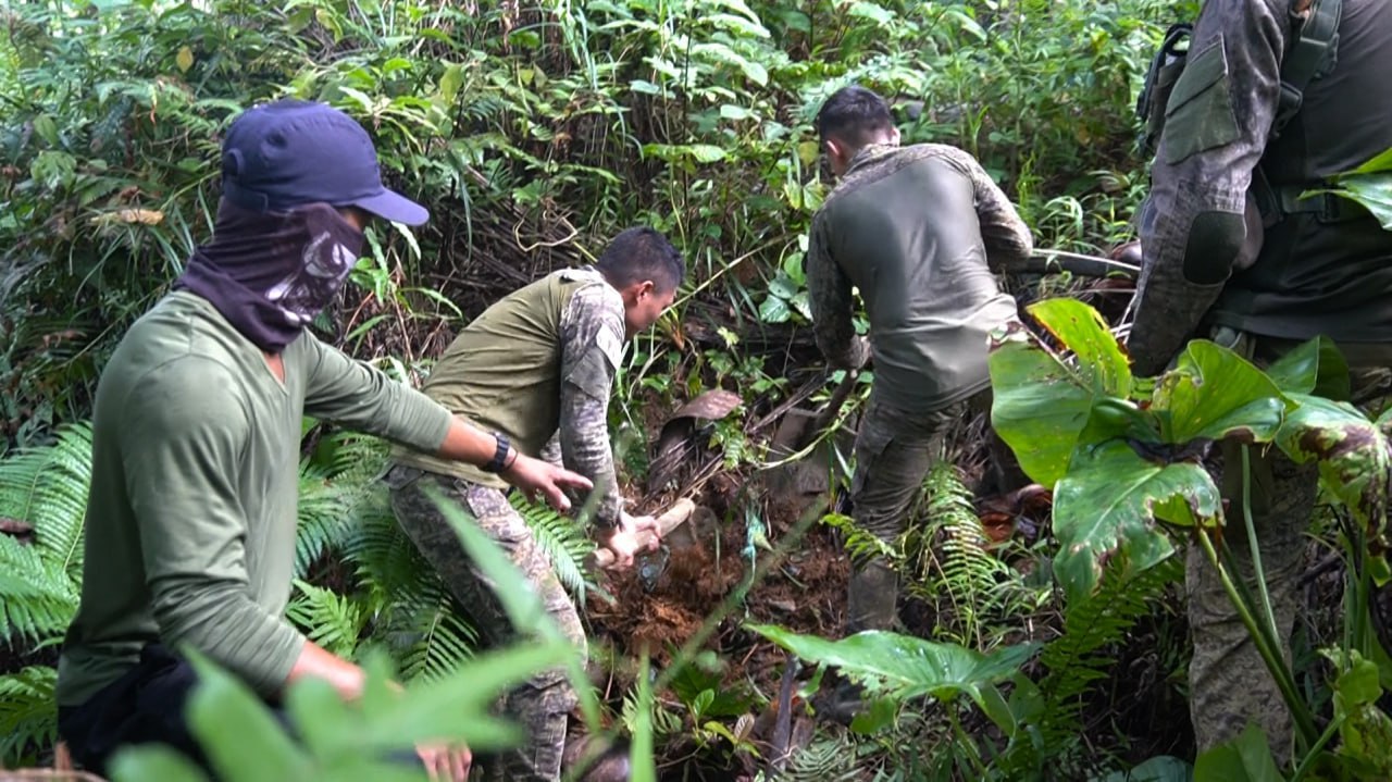 Army recovers NPA arms cache in CamNorte, foils potential attacks 