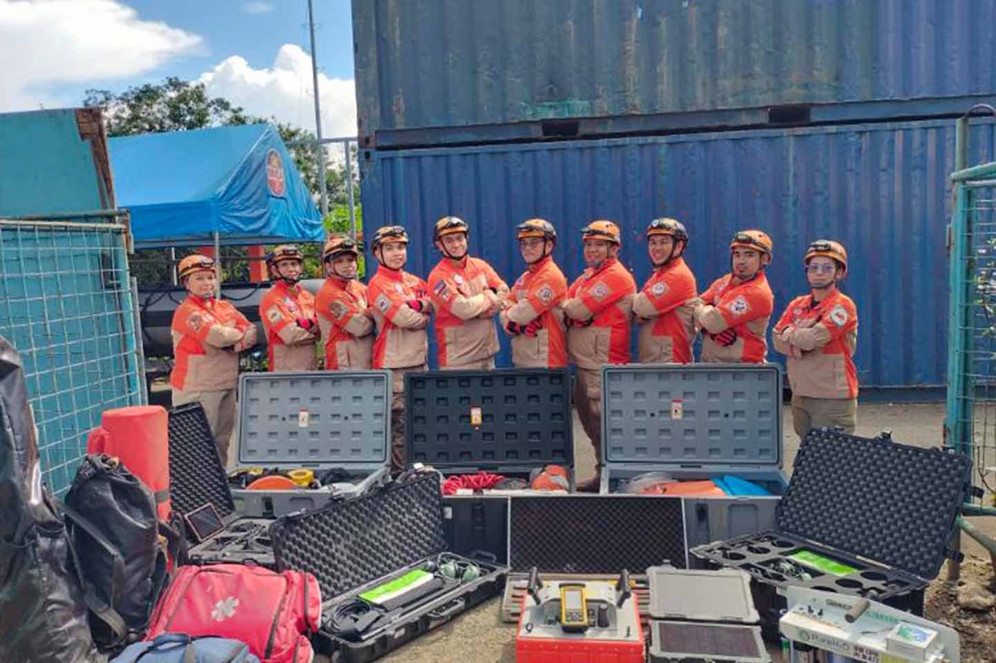 MMDA deploys team to quake-hit Cebu

 