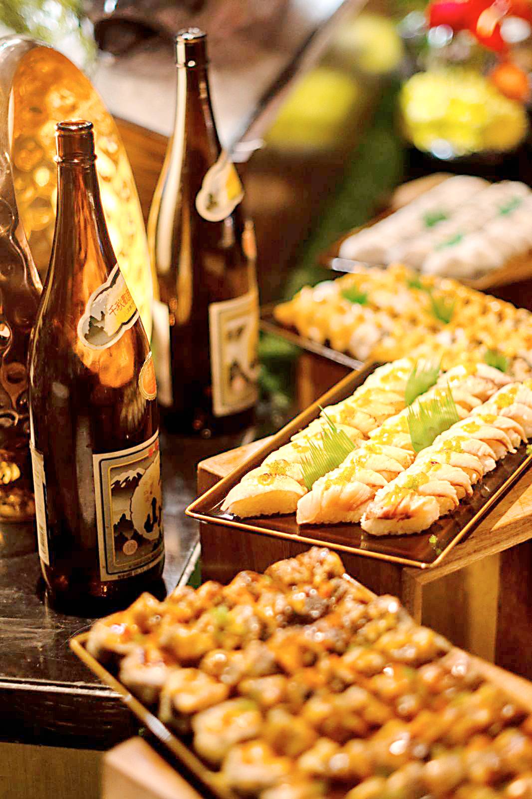 Classic bites meet endless pours of Sapporo Premium Beer in a celebration of flavor and camaraderie.
