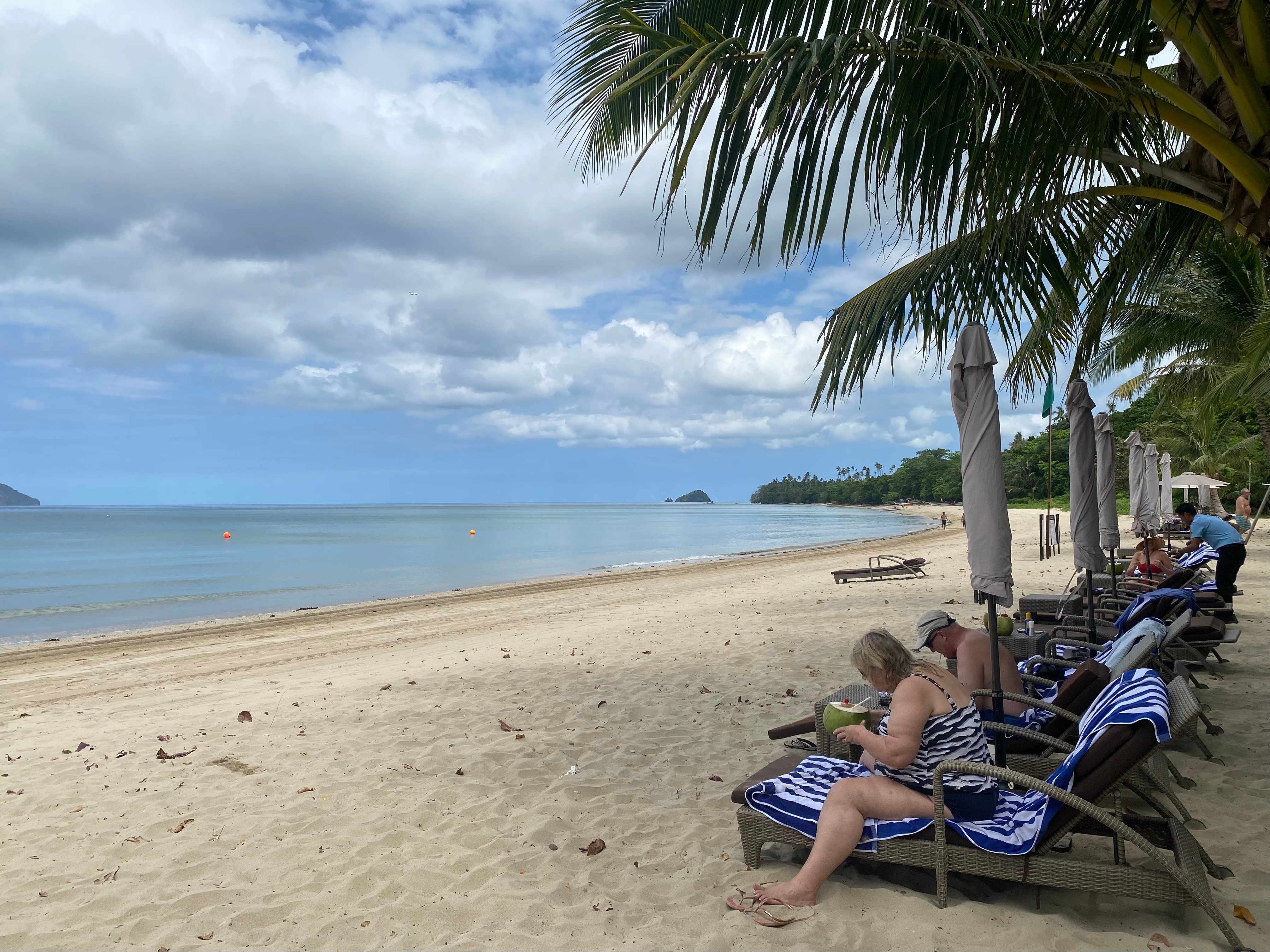 Eco-rehab: El Nido sets bar