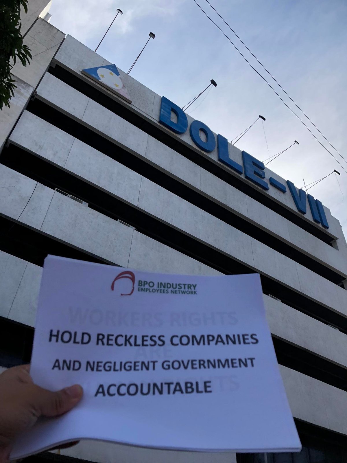 IOHSAD slams Cebu BPO firms for endangering workers during earthquake
