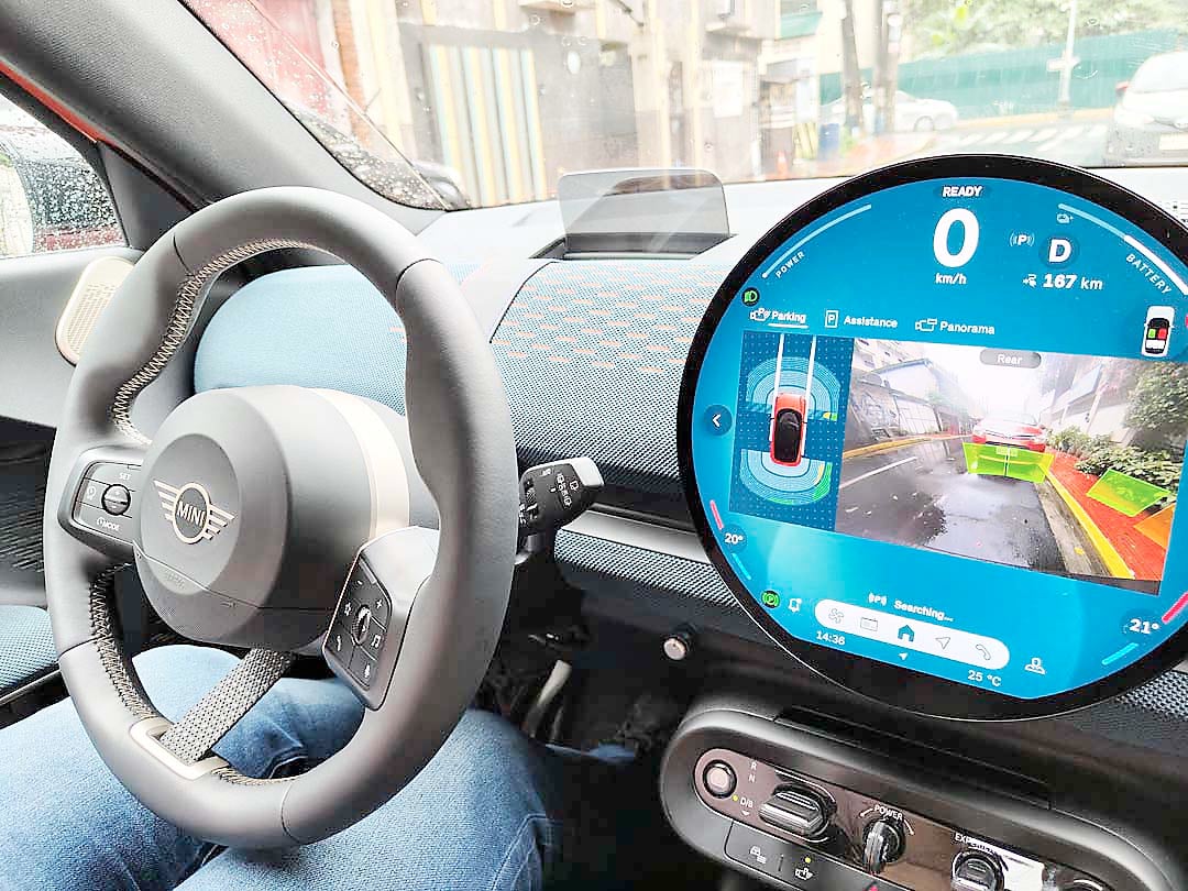 THE Mini Aceman S keeps the classic Mini look with new EV style and modern tech features inside.
