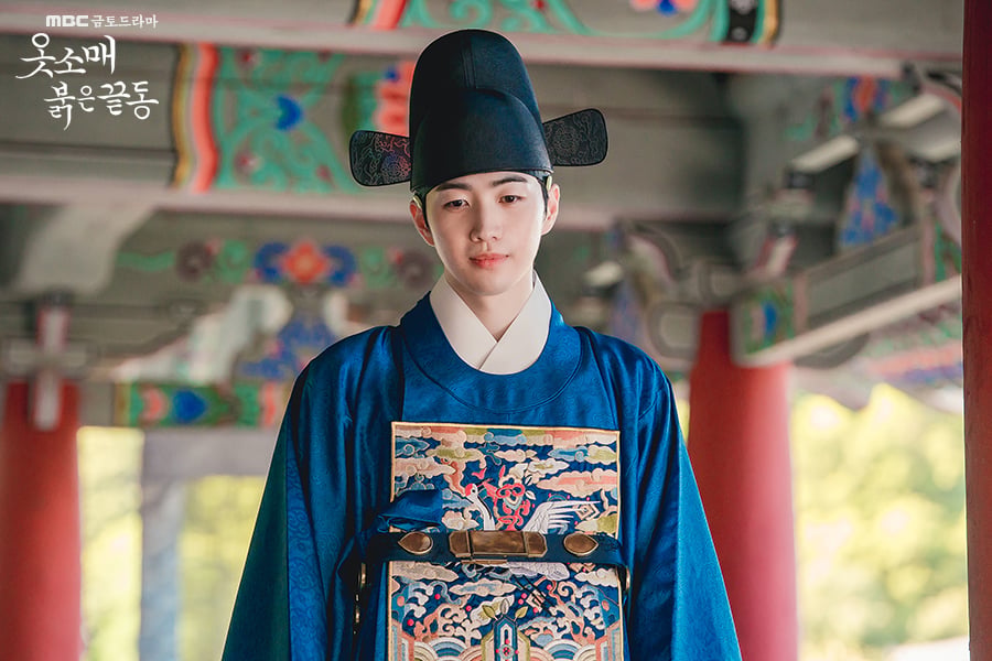 Kang Hoon as Hong Deok-ro.