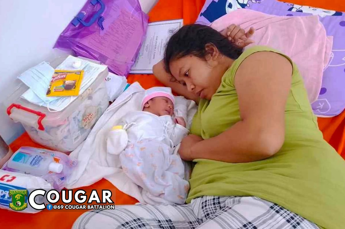 Army soldiers help deliver baby amid storm in Zambales