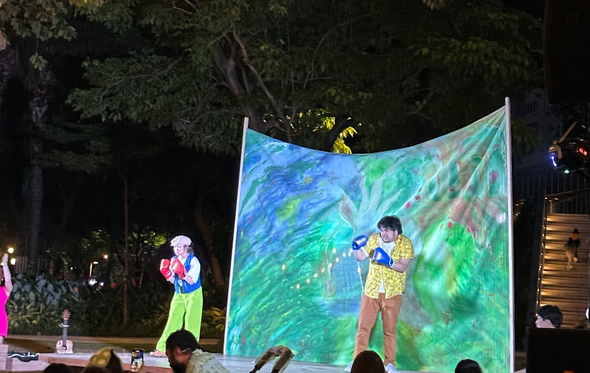 Teia Contreras and Rafael Jimenz duke it out for love in one of the hilarious scenes in Twelfth Night