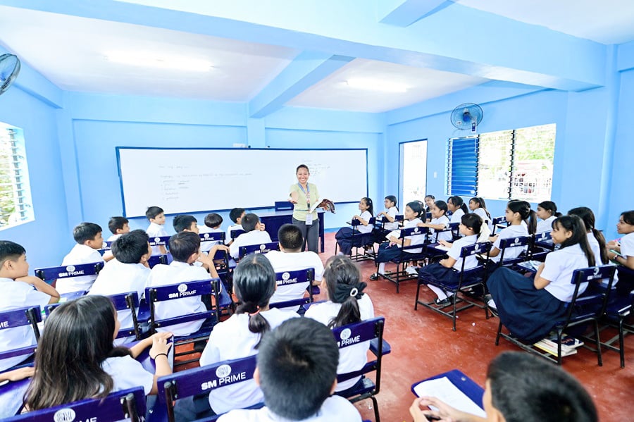 SM foundation-donated school building sets new standards for modern learning facility in the country with a toilet in each classroom, handwashing station and clinic among other amenities.