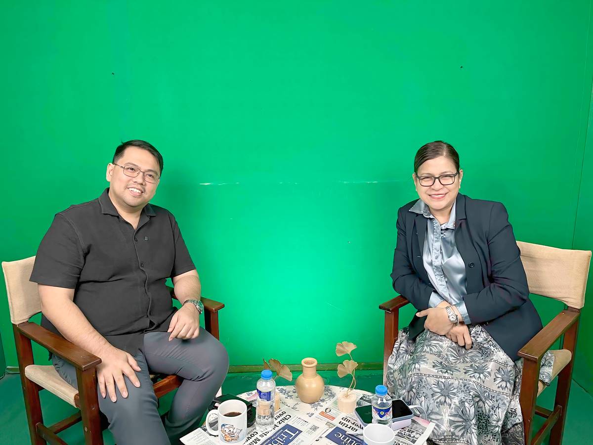 Two decades of experience in the real estate industry, led to Dela Cruz acquiring dual leadership in the property sector that reflects a mission to redefine the real estate consumer experience and position the country as a leader in digital property solution which he amply explained to Spotlight host Chingkee Mangcucang (right).