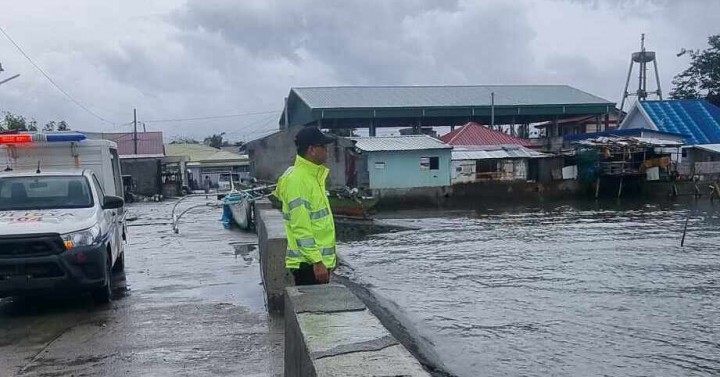 Central Luzon hit hard by 'Paolo' floods