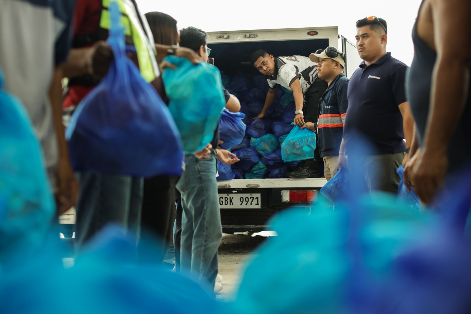 AboitizPower mobilizes relief, distributes 3,600 aid packs to Cebu quake victims