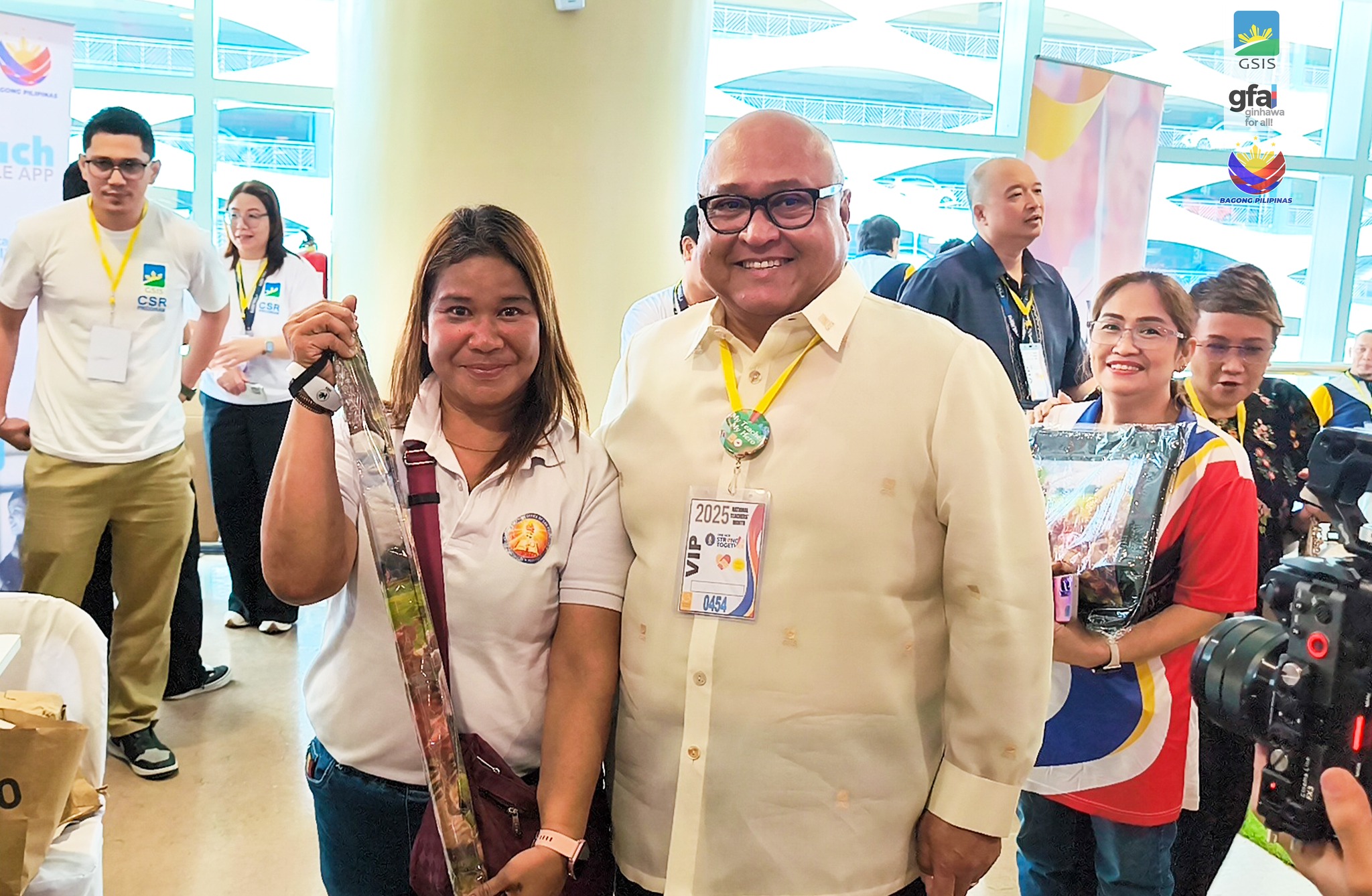 GSIS turns over P1-M DepEd sponsorship