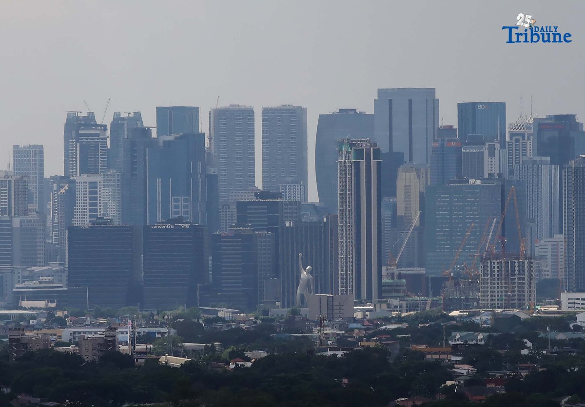 (October 06 2025) Metro Manila tall buildings seen from Antipolo on Monday October 6 2025, following the deadly Earthquake that hit in Cebu last week, the Philippine government and the Japan International Cooperation Agency (JICA) are currently in talks to revisit next year the 2004 study, on the impact of “The Big One” or magnitude 7.2 earthquake in Metro Manila, Philippine Institute of Volcanology and Seismology director Teresito Bacolcol said the study needs to be revisited since the population has grown and a lot has happened in Metro Manila in the past 21 years. Photo/Analy Labor