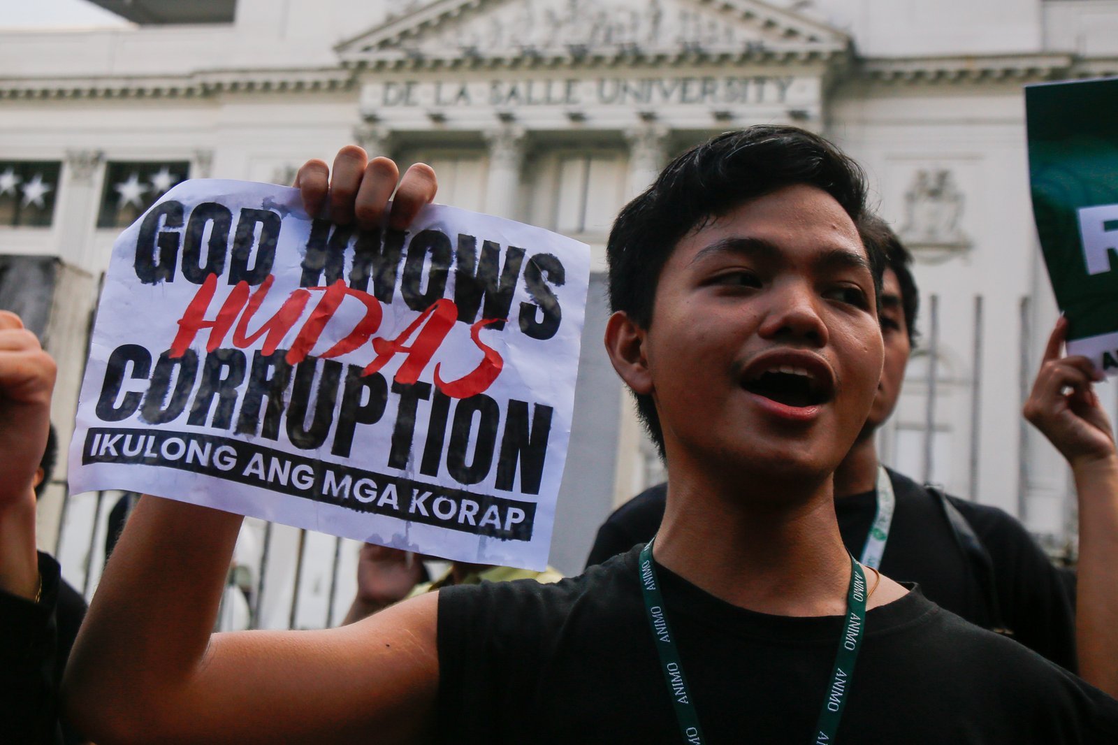 Lasallians gather at the sidewalk of Taft Avenue, Monday afternoon, 06 October 2025, for a protest calling for accountability and justice amid corruption issues hounding the government.