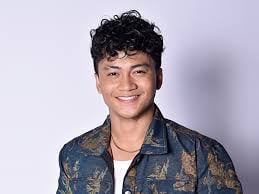 Khimo Gumatay drops self-titled debut album