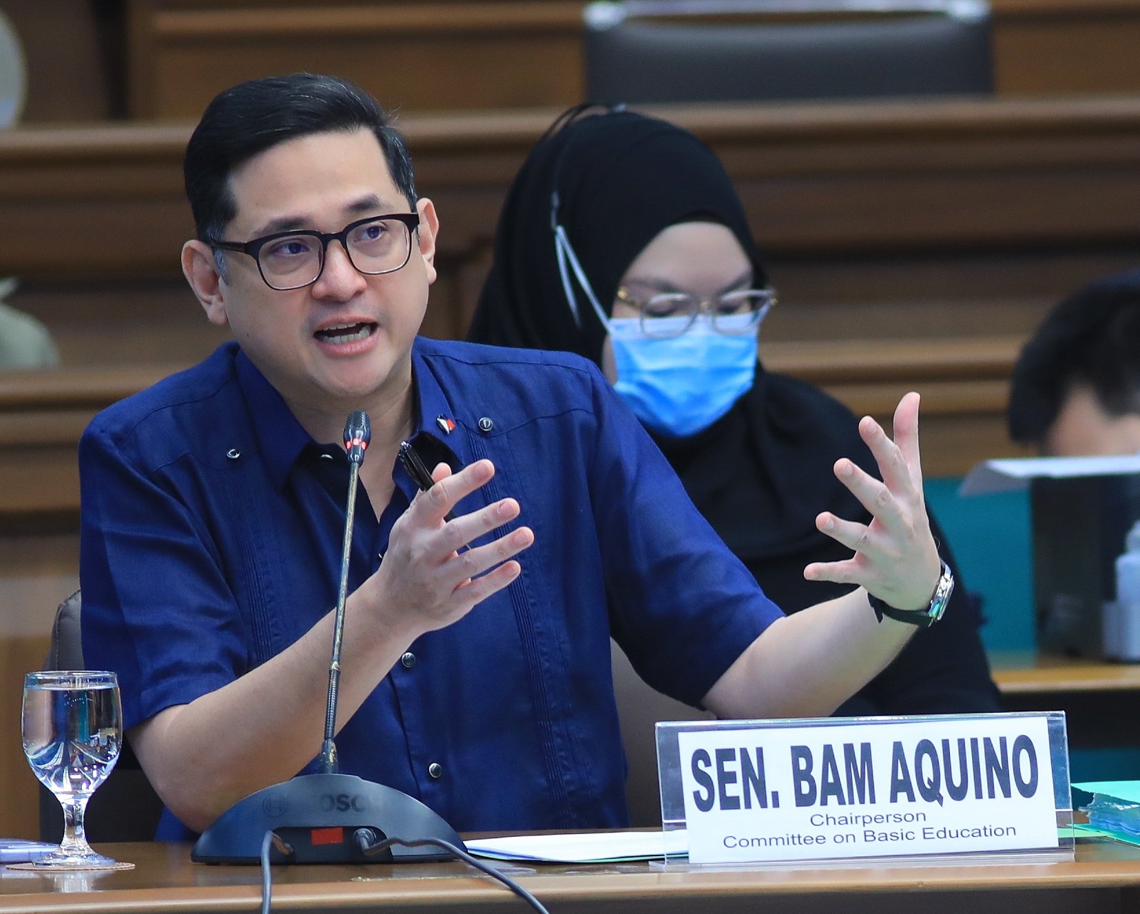Aquino welcomes DTI move to defer trustmark rule