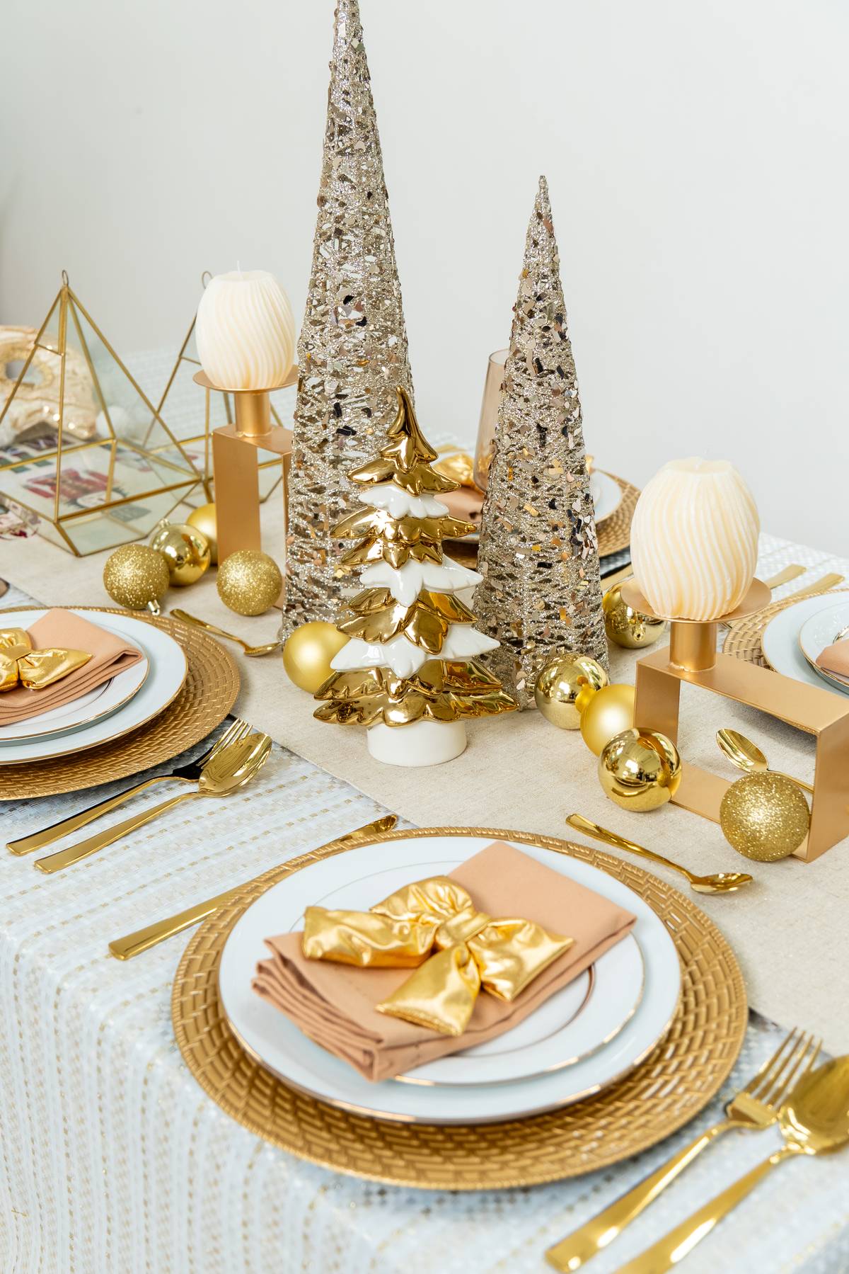 Golden Tablescape.