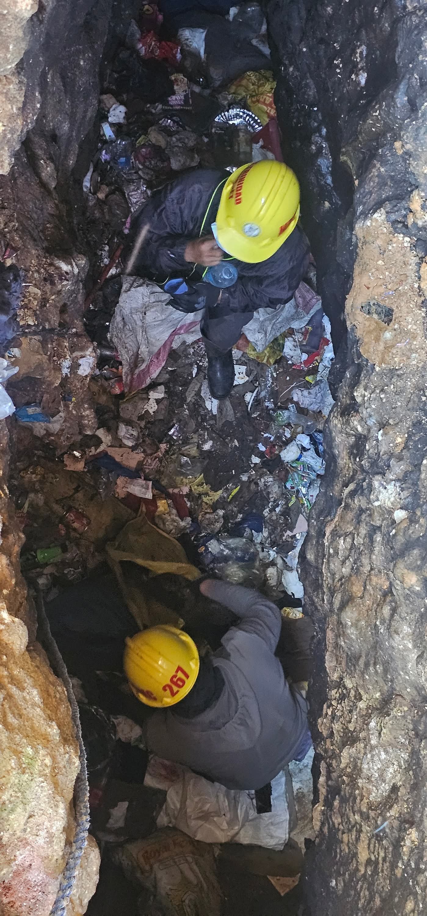 Sacks of garbage pulled from Benguet sinkhole blamed for La Trinidad floods