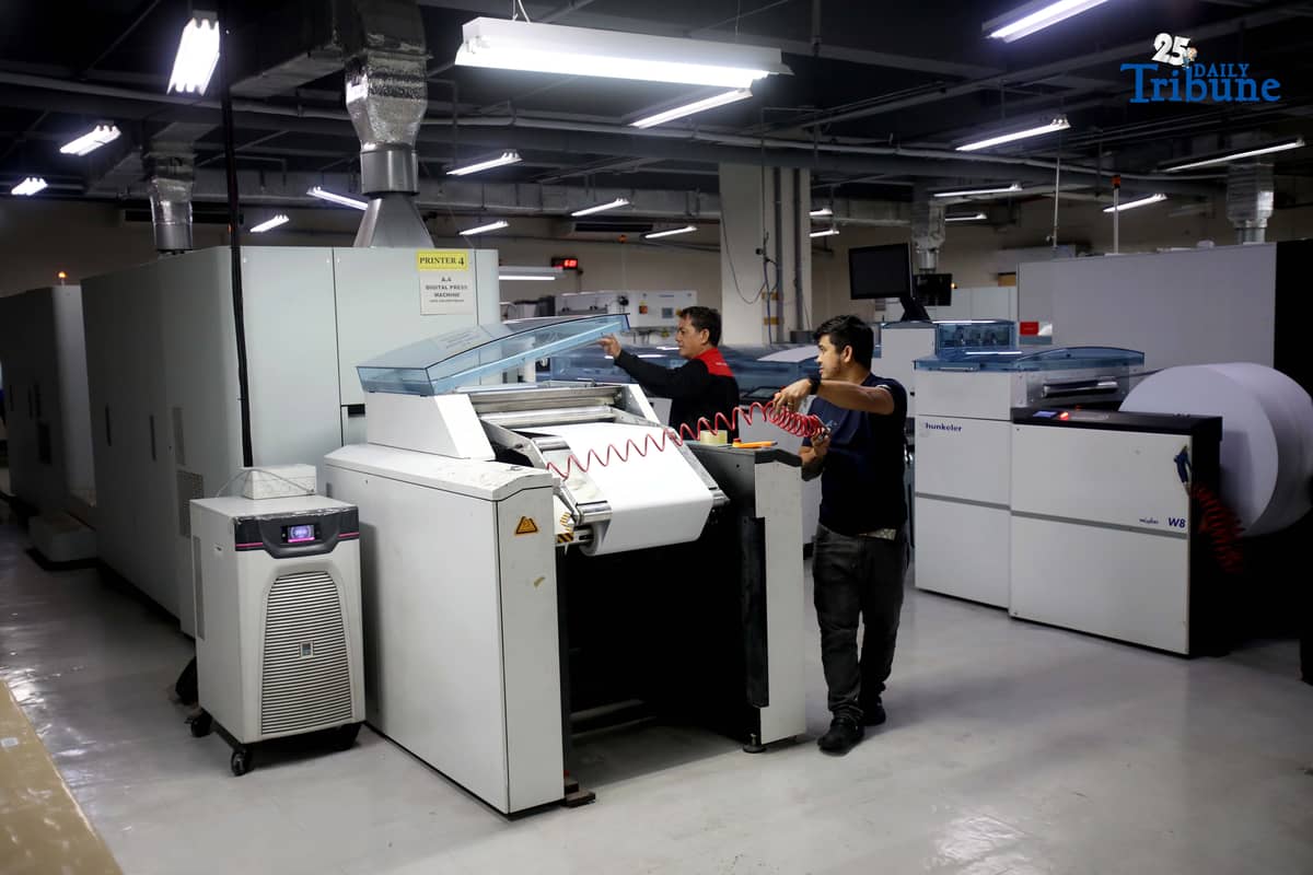 (October 13 2025) National Printing Office NPO personnel conduct a calibration process of printing machines which is the first process before the printing of the actual ballots for the Barangay and Sangguniang Kabataan Elections BSKE  at the NPO in Quezon City on Monday October 13 2025. Photo/Analy Labor