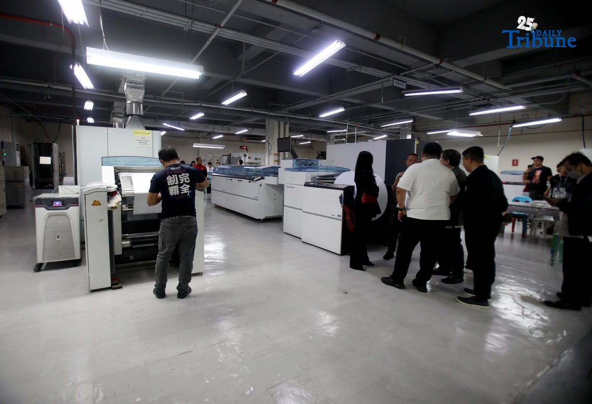 (October 13 2025) National Printing Office NPO personnel conduct a calibration process of printing machines which is the first process before the printing of the actual ballots for the Barangay and Sangguniang Kabataan Elections BSKE at the NPO in Quezon City on Monday October 13 2025. Photo/Analy Labor