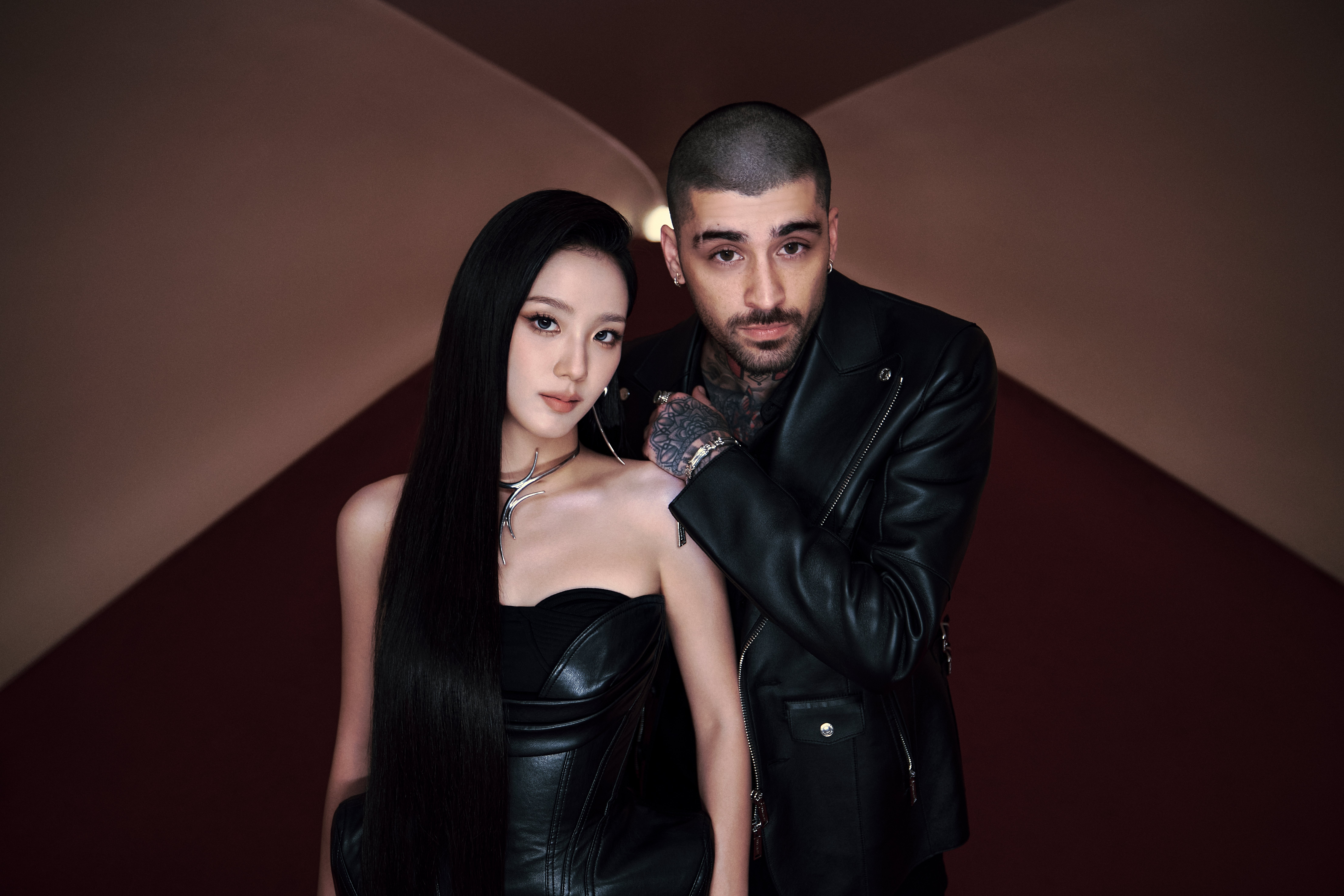 Zayn, Jisoo freefall with ‘Eyes Closed’