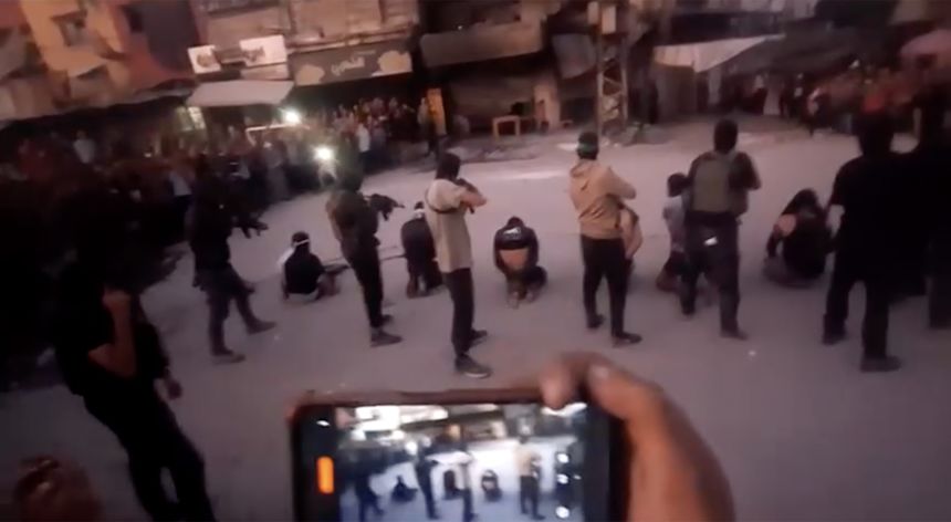 Hamas executes collaborators, returned remains not Israeli 
