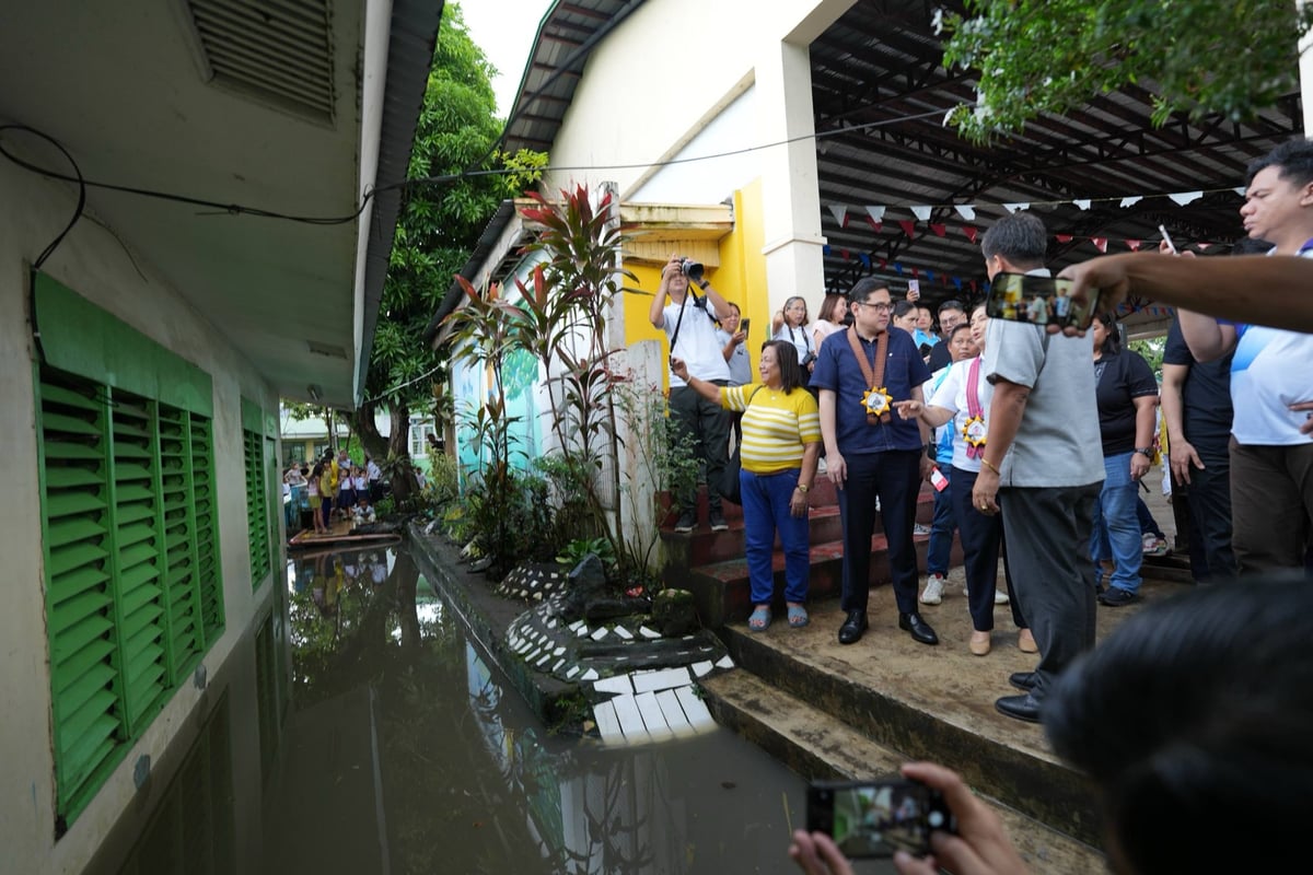Aquino vows to address classroom concerns amid quake fears