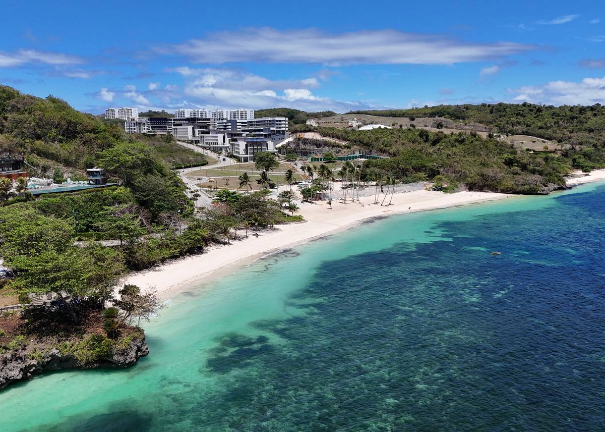 This 150-hectare integrated tourism playground, which is tucked away in Boracay’s northeastern edge and faces the Sibuyan Sea.