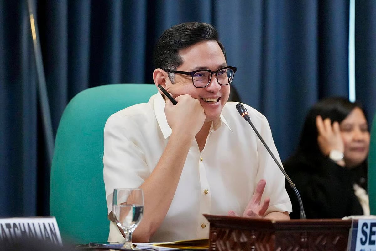 Aquino urged CHED, craft new scholarship guidelines