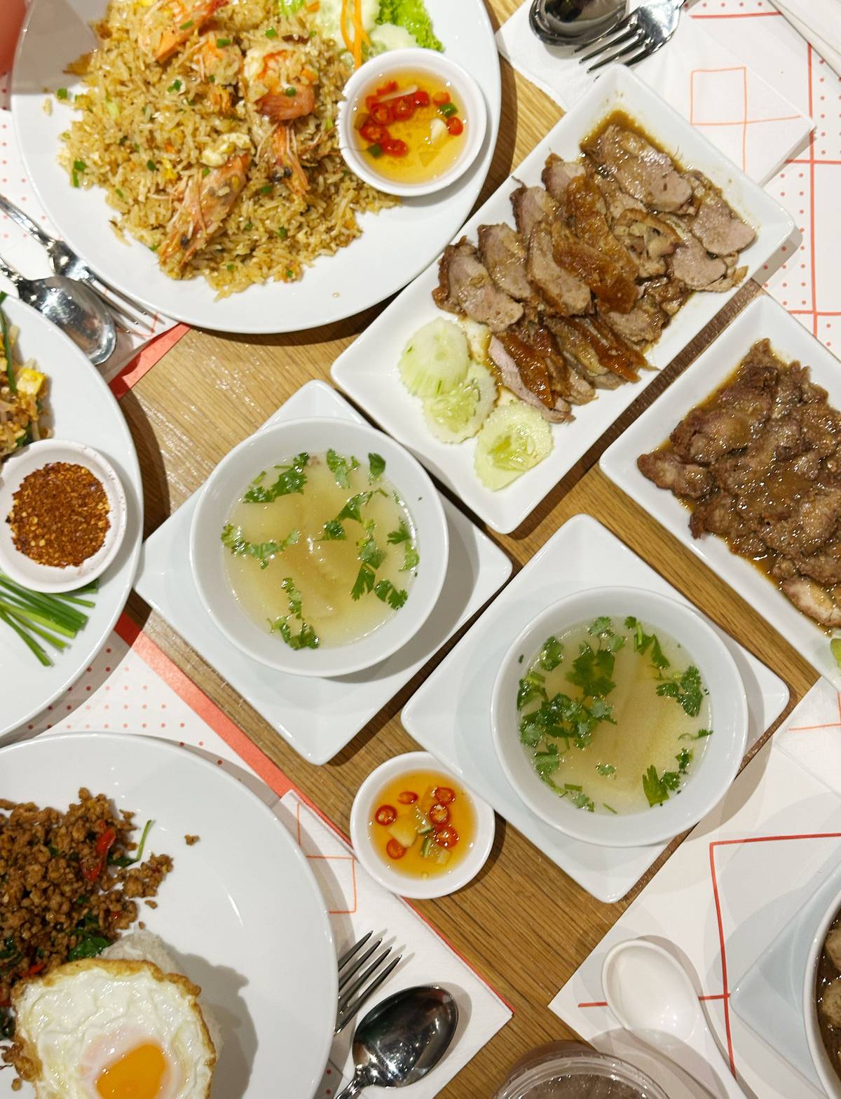 Dining out in Bangkok is always a treat with many famous local and international food outlets to choose from.