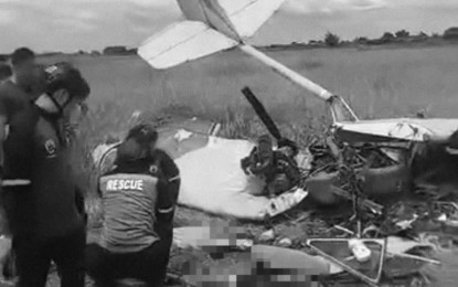 Ultralight aircraft crashes; 2 killed