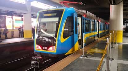 DoTr deploys 4-car Dalian coaches
