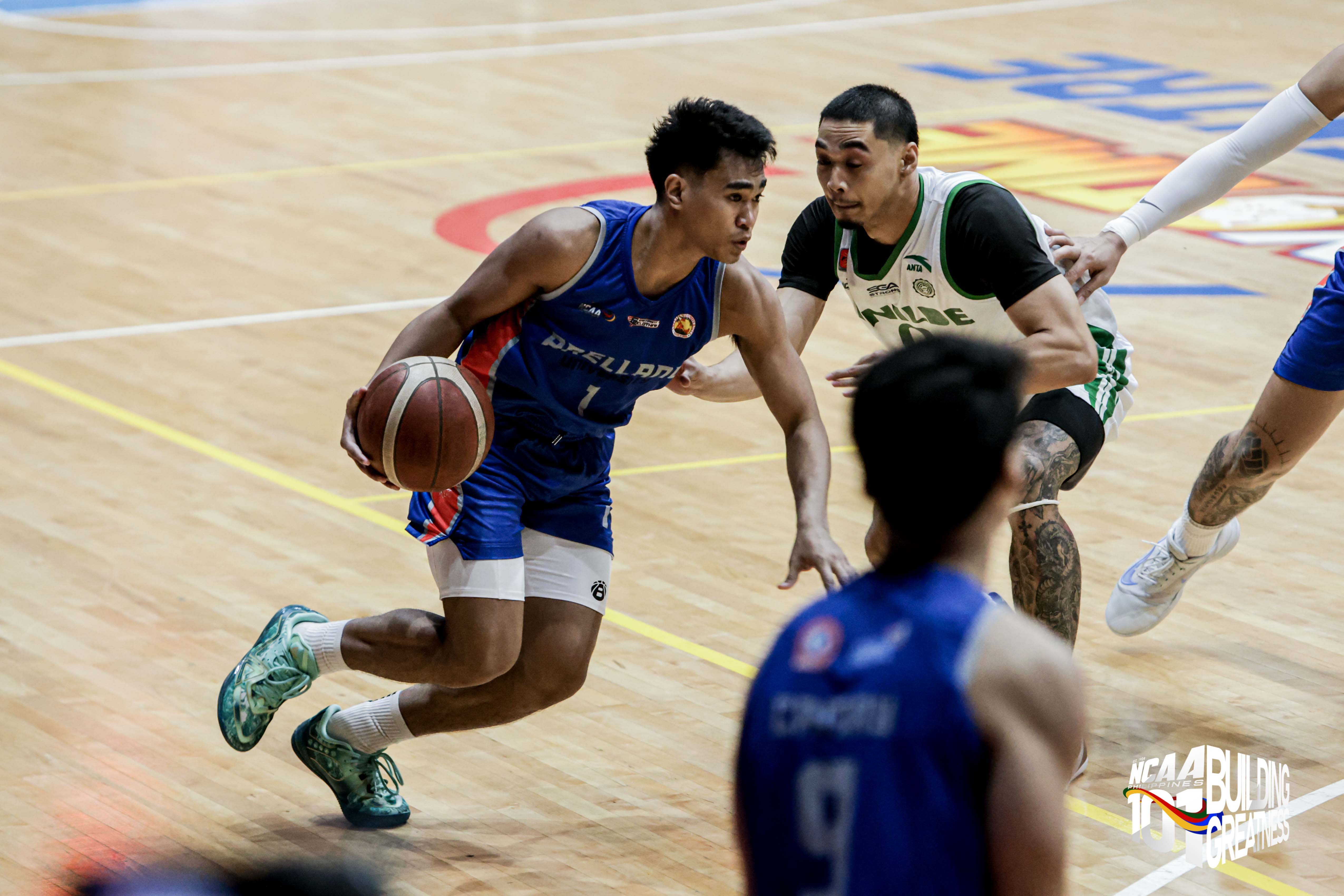 Chiefs stun Blazers behind T-Mc