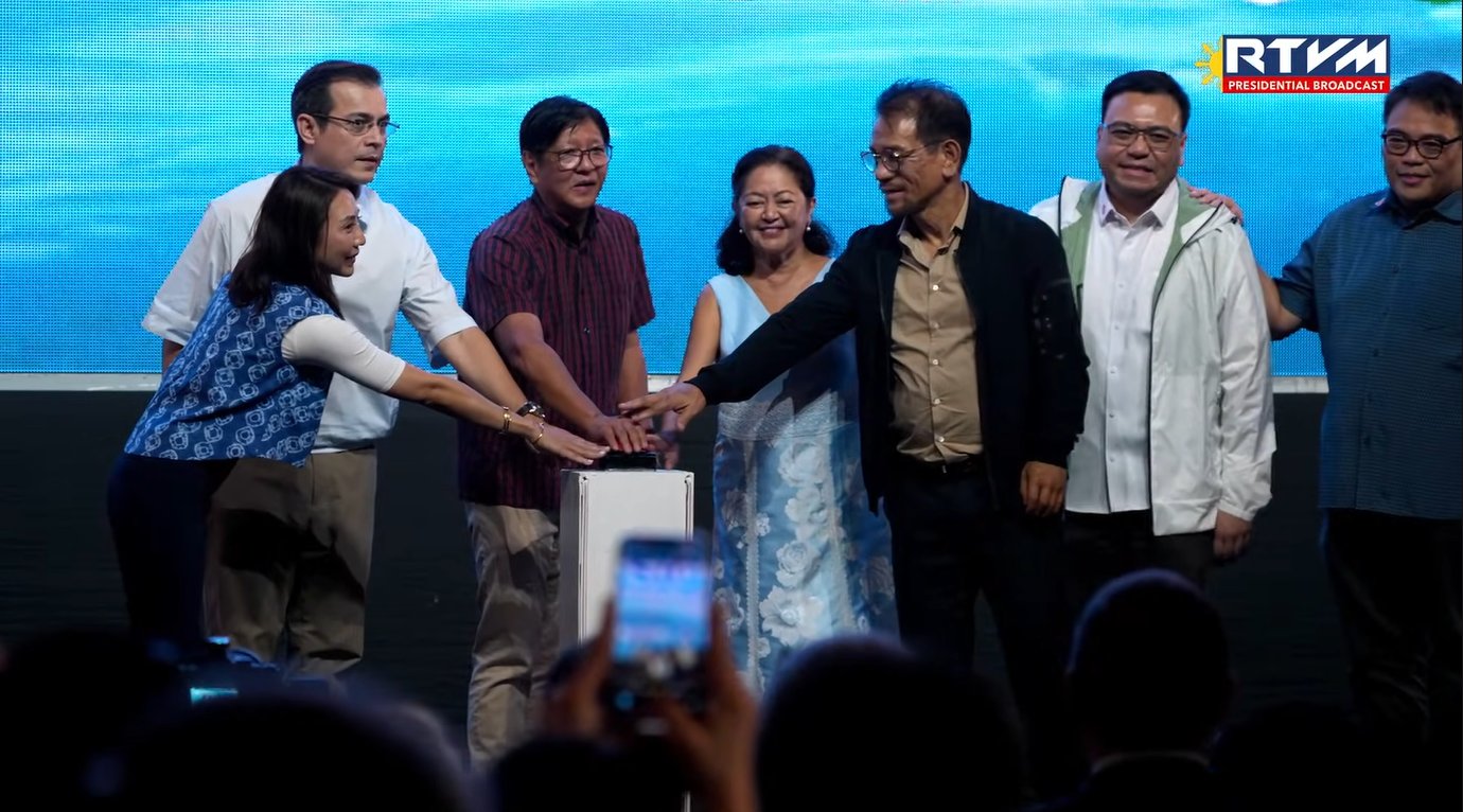 Marcos leads Pasig River Esplanade Phase 4 launch