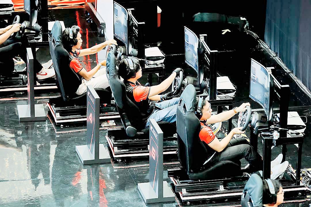 COMPETITORS push their virtual race cars to the limit during the national finals at Ayala Malls Manila Bay.