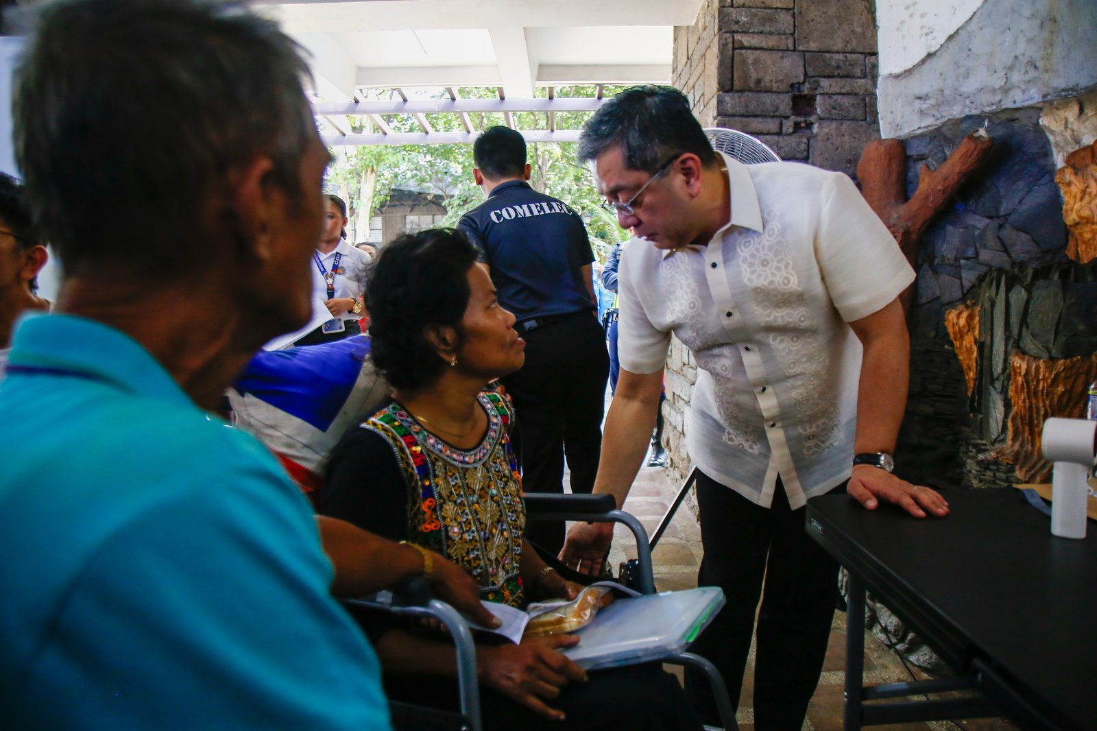 Voters flock to Mabini Hall in Luneta Park, Manila, on 20 October 2025 for the  in preparation for the 2026 barangay and Sangguniang Kabataan elections (BSKE).  Voter registration for the BSKE will be held from Oct. 20 to May 18, 2026.