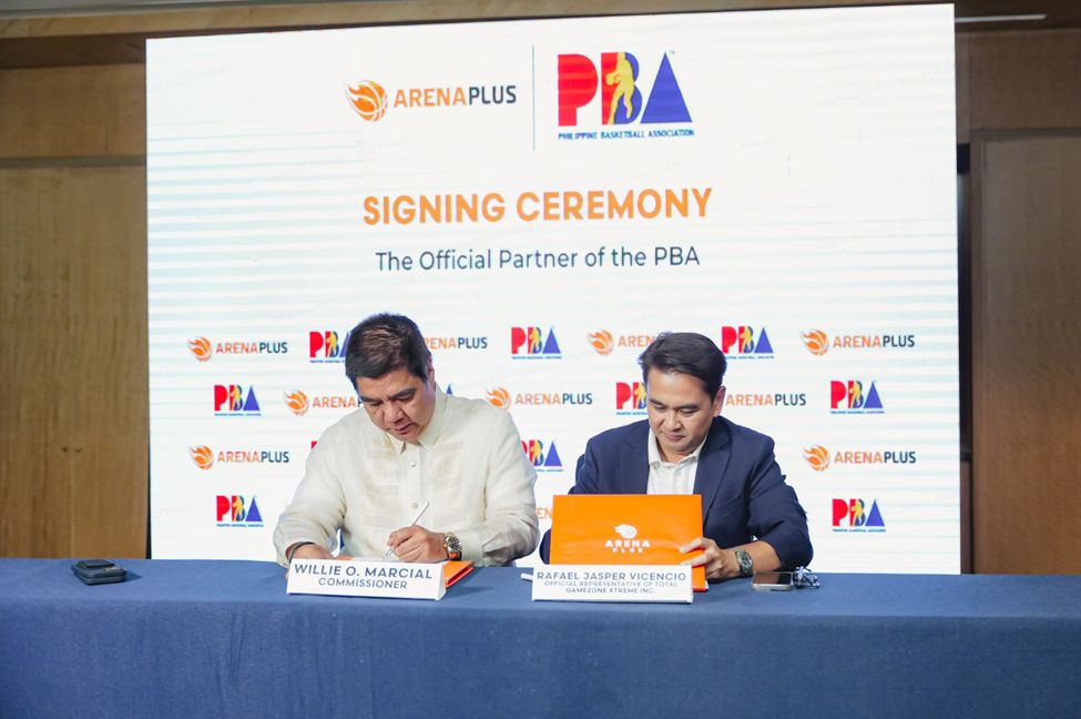 Making it official: the signing of partnership between the PBA and ArenaPlus.